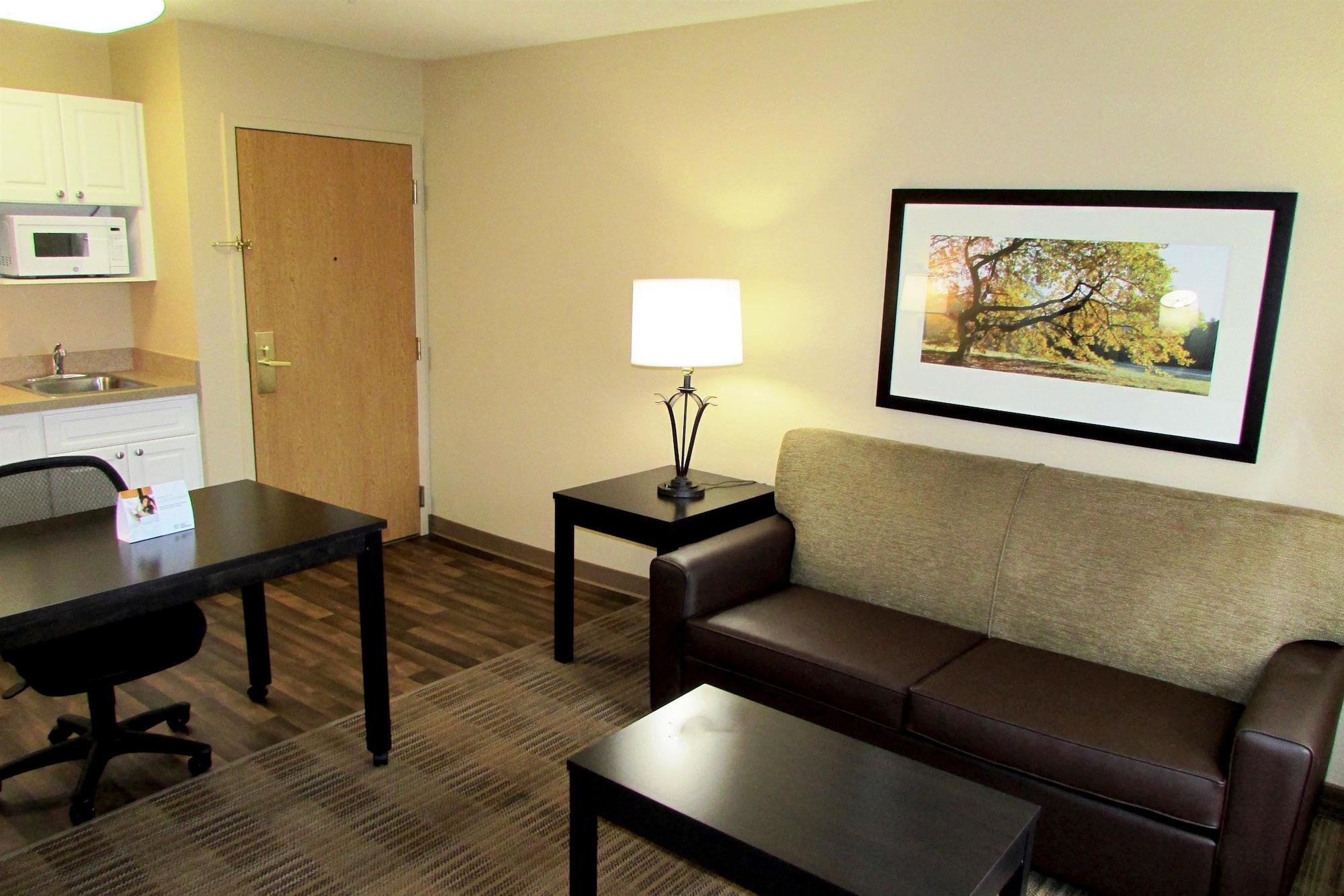 שנטילי Mainstay Suites Washington Dulles Airport מראה חיצוני תמונה